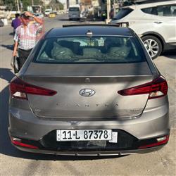 هیوندای ئەلەنترا